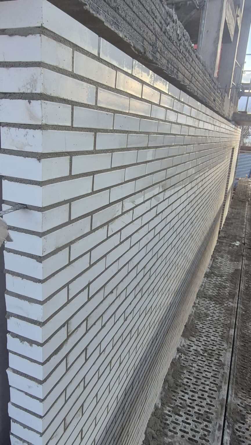especialistas en construcción y reformas con 30 años de experiencia.